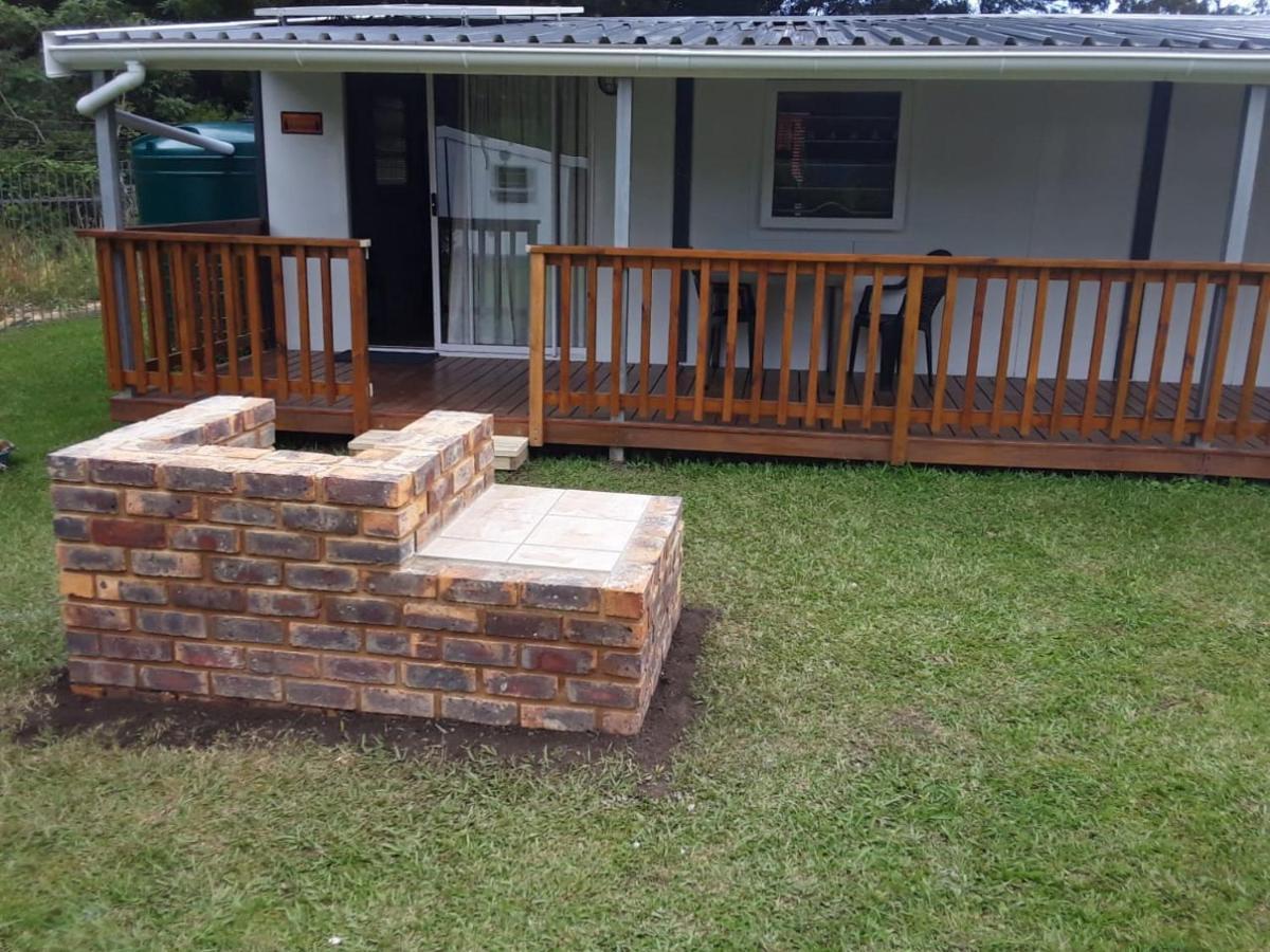 Nadine'S Self-Catering Accommodation สตอร์มริเวอร์ ภายนอก รูปภาพ